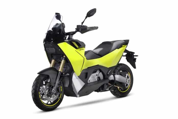 KYMCO prepara un scooter crossover que apunta directamente al X-ADV