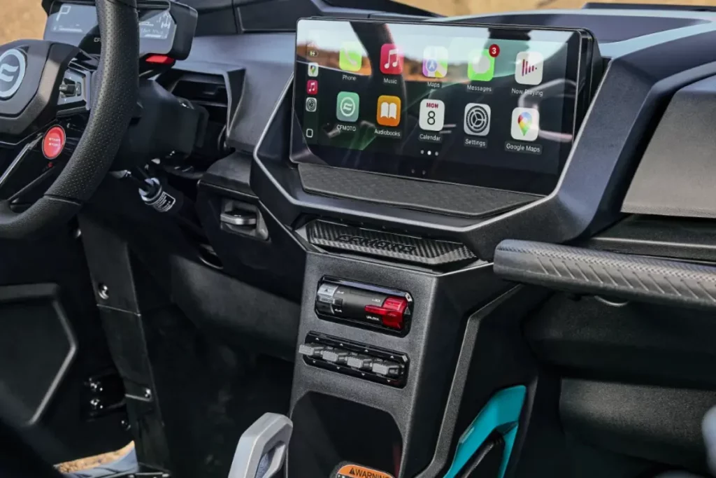 Pantalla TFT de 12 pulgadas del CFMOTO Z10 Basic