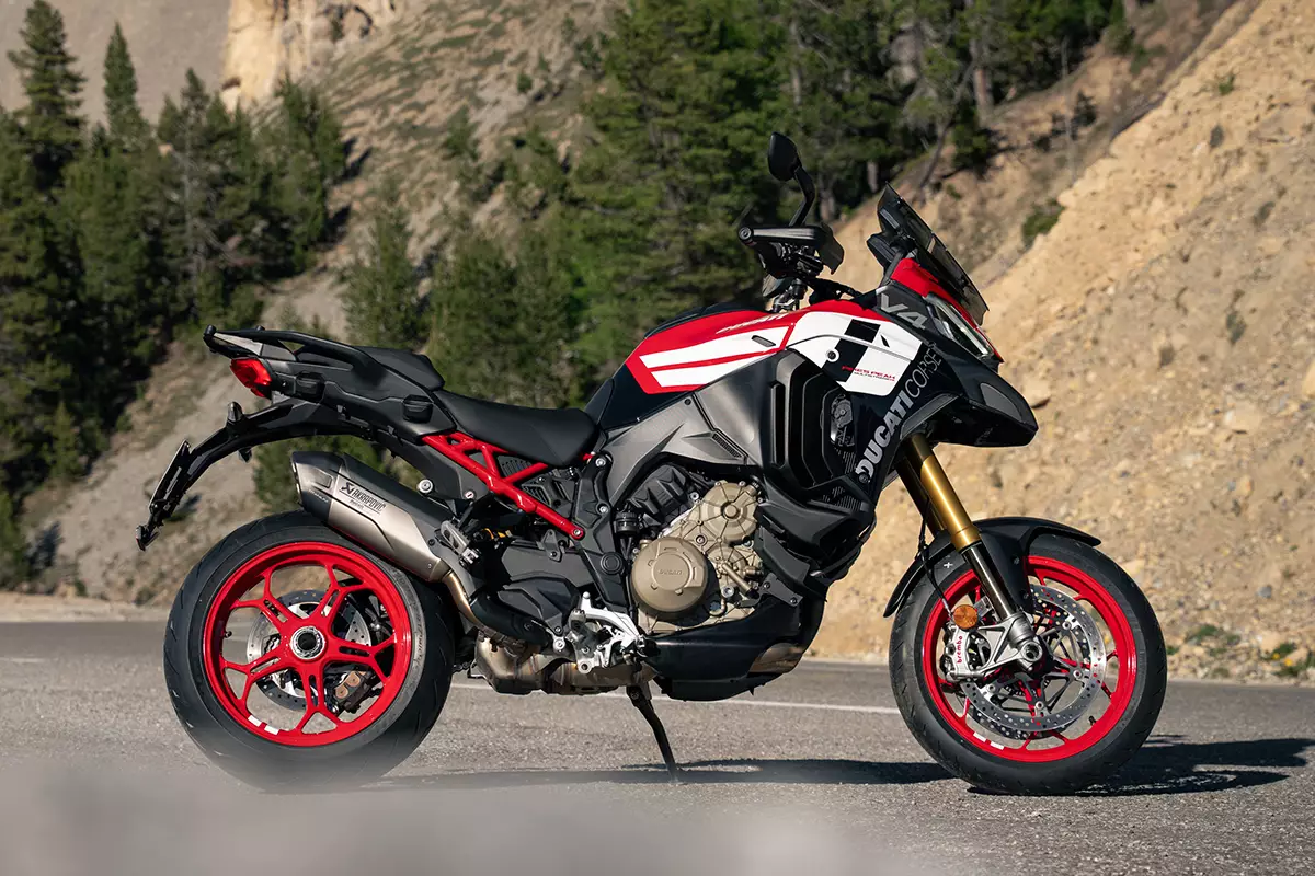 La Ducati Multistrada V4 Pikes Peak 2027 se viste de MotoGP y mantiene sus 170 CV