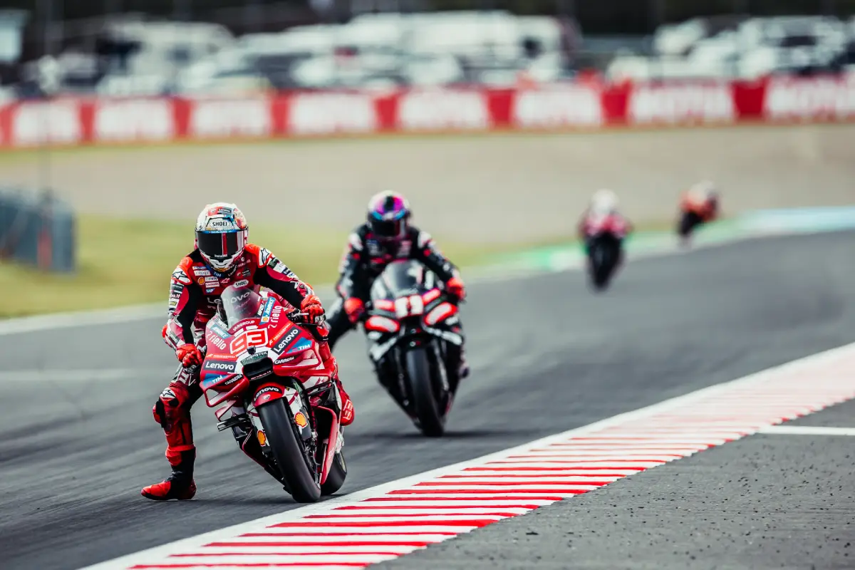 Marc Márquez golpea dos veces en Motegi y aprieta al máximo el Mundial de MotoGP 3 Marc Márquez golpea dos veces en Motegi y aprieta al máximo el Mundial de MotoGP